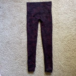 SPANX Burgundy Camo Leggings XS